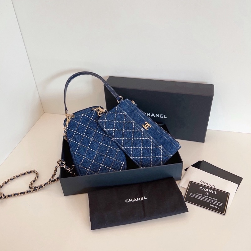 Chanel  牛仔外縫線雙子星 竪版手機鏈條包 19*11 全新閒置配件塵袋盒子保卡-6