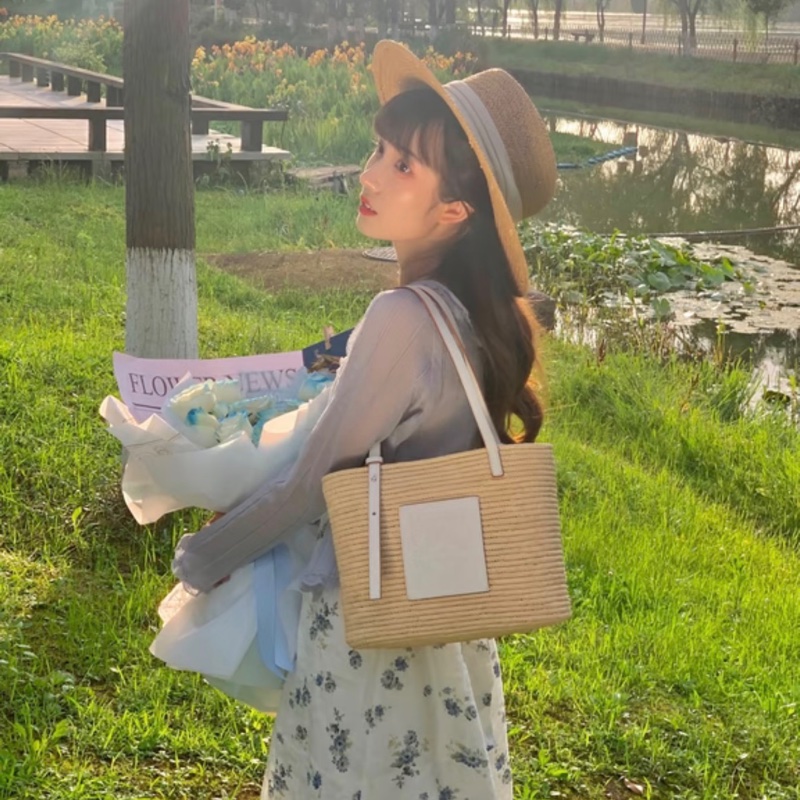 「JL精品代購」98新 Loewe 草編 肩背包-1