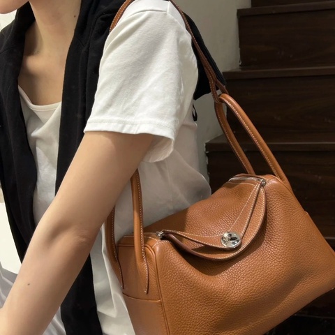 Hermes lindy26 金棕銀扣 tc皮 26*15*14 全新配件塵袋盒子購證