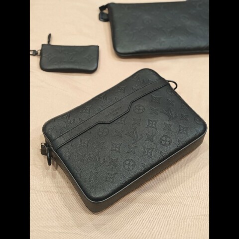 LV trio 新款 黑武士三合一牛皮壓花款 m46602