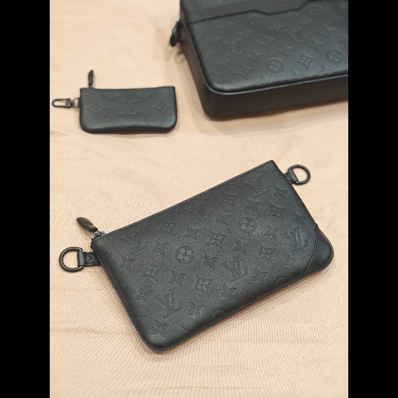 LV trio 新款 黑武士三合一牛皮壓花款 m46602-1