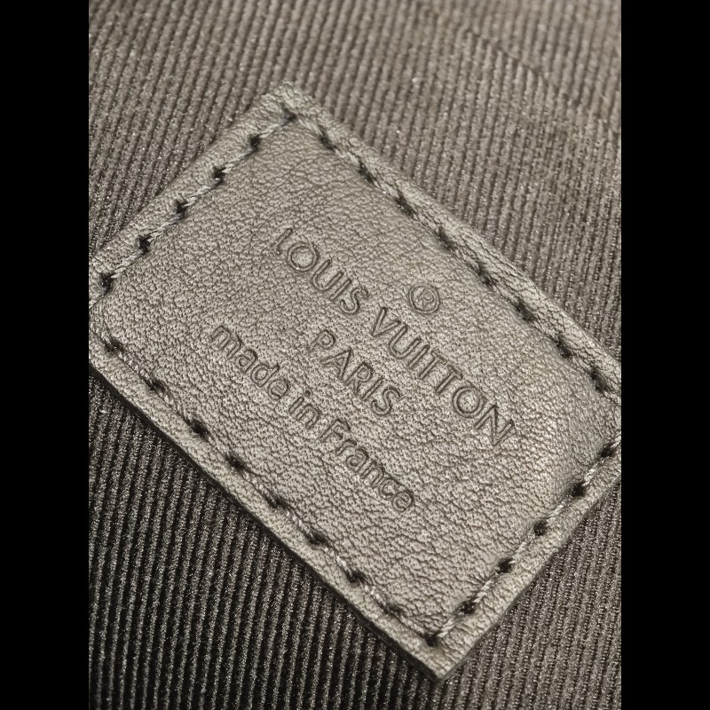 LV trio 新款 黑武士三合一牛皮壓花款 m46602-5