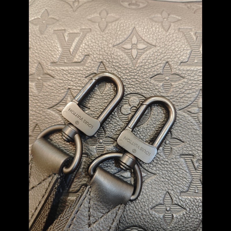 LV trio 新款 黑武士三合一牛皮壓花款 m46602-12