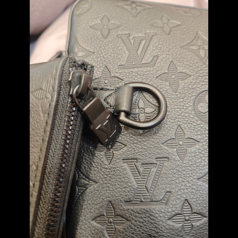 LV trio 新款 黑武士三合一牛皮壓花款 m46602-14