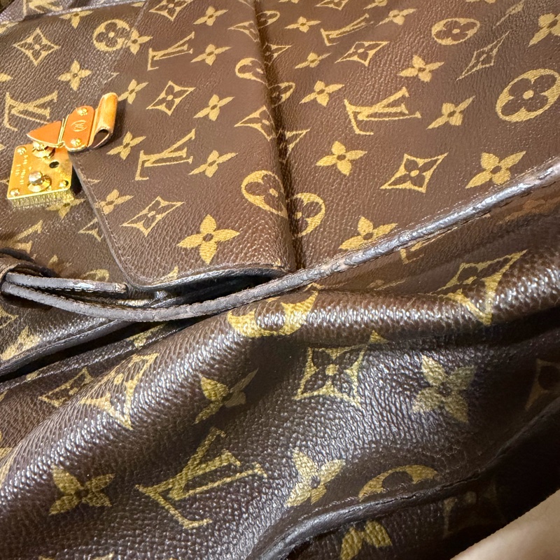 Louis Vuitton Metis Hobo Monogram LV 路易威登手提肩背包 大容量-6