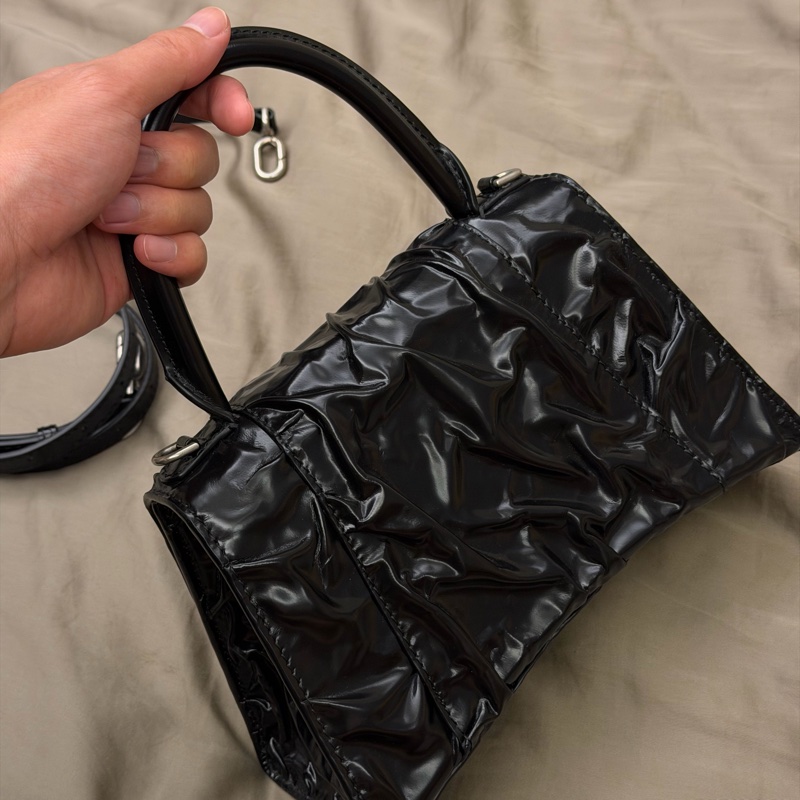 Balenciaga Hourglass S號 褶皺限量款沙漏包-1