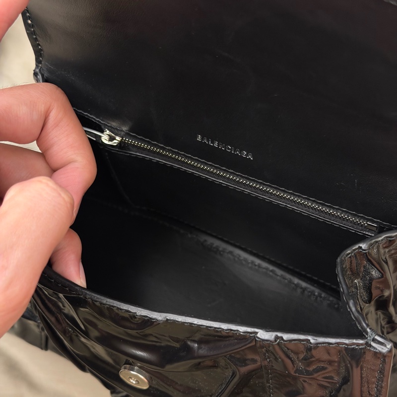 Balenciaga Hourglass S號 褶皺限量款沙漏包-3