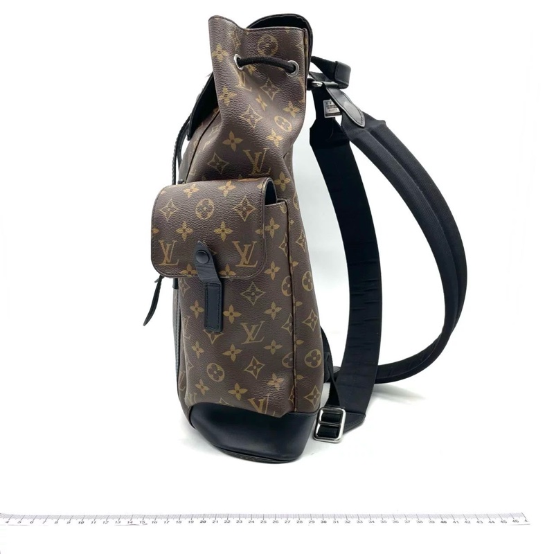 LOUIS VUITTON CHRISTOPHER-1