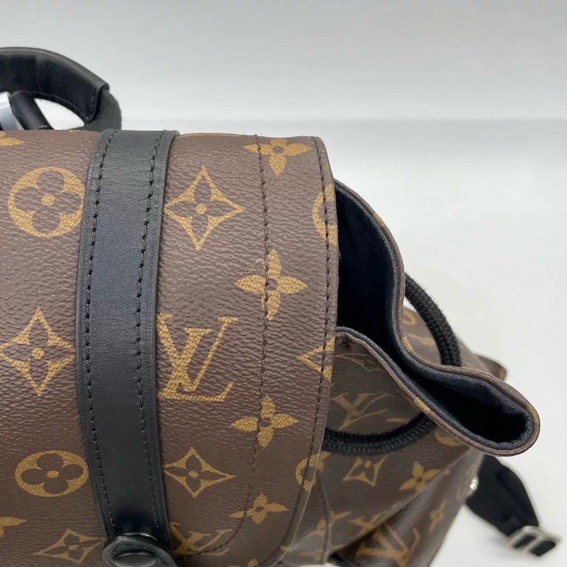 LOUIS VUITTON CHRISTOPHER-7