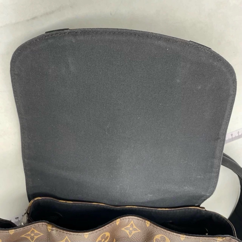 LOUIS VUITTON CHRISTOPHER-10