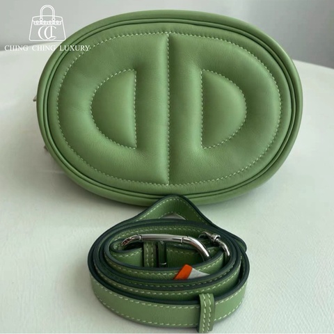 🌈Hermes💚In the loop🌟豬鼻子腰包💚牛油果綠銀扣🌈98新🌟Swift 皮🌟beltbag🌟豬鼻子🌟愛馬仕🌟