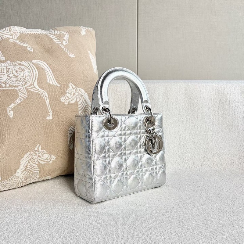 Dior黛妃限量徽章四格   太空銀 銀扣 藍色內里20*18*6 99新配件肩帶塵袋保卡-5