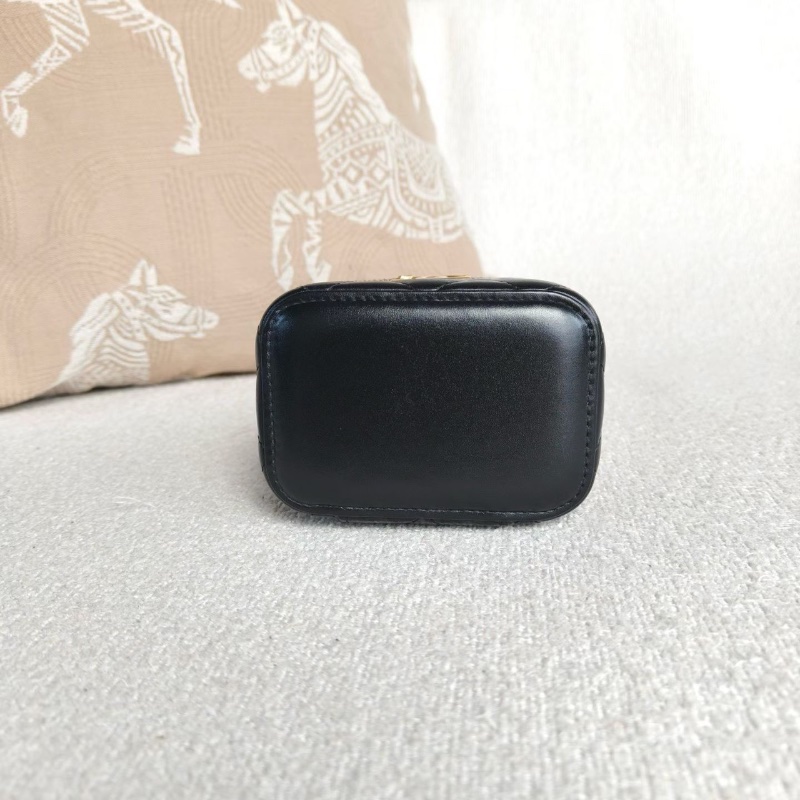 Chanel 雙金珠mini盒子包10*9*7  99新配件塵袋保卡-4