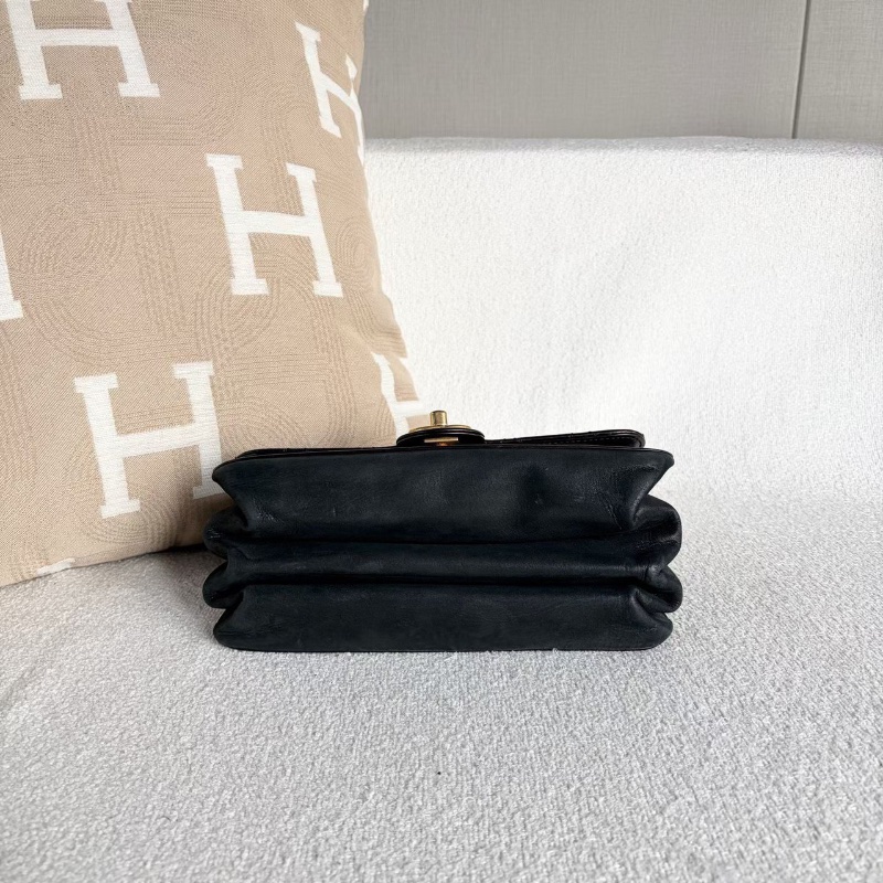 Chanel大都會風琴包油蠟皮24*13*9.5 98新配件保卡塵袋-4