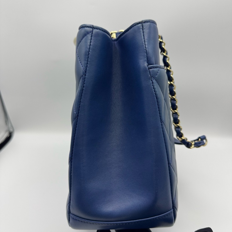 Chanel 香奈兒藍金羊皮大Tote稀有款式Chanel Carry Chic Tote-5