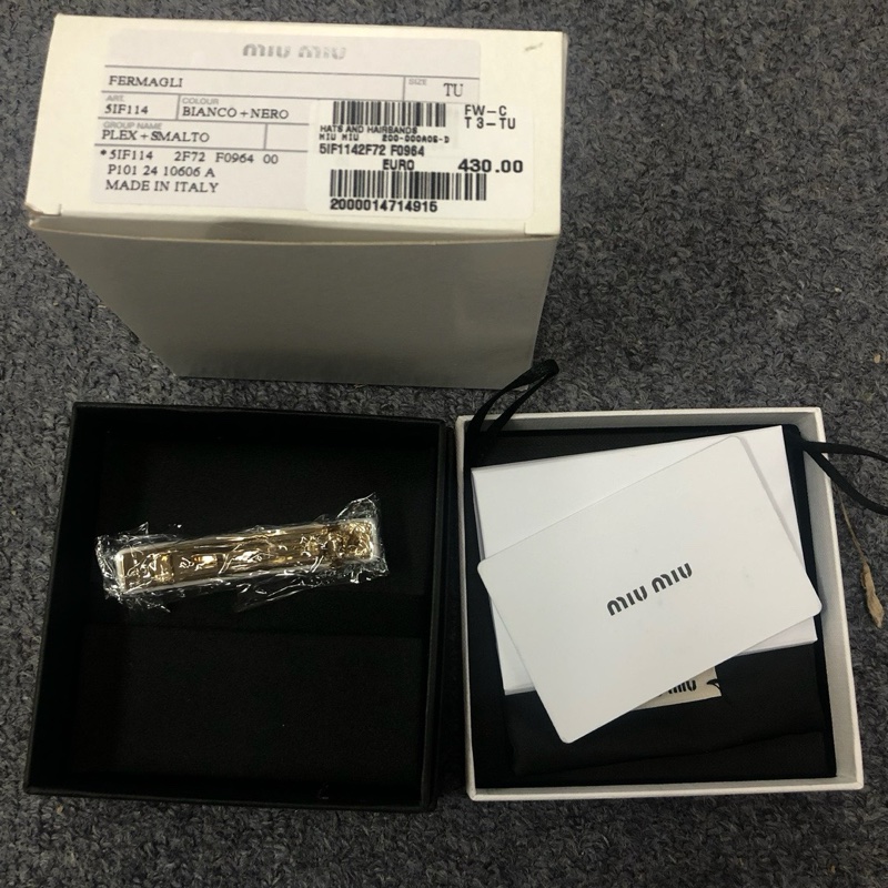 港現🇭🇰miumiu 👩‍🦰 新款髮夾-4