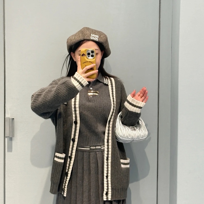 miumiu 新款針織開衫  40-4