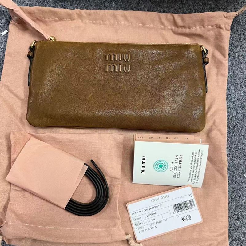 miumiu 做旧小羊皮手包-3