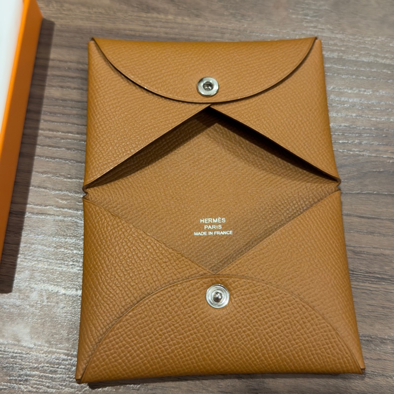愛馬仕Hermès Calvi 卡包 W刻 金棕✨-1