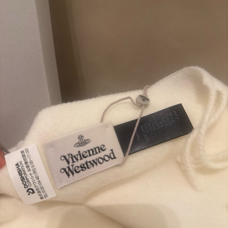 Vivienne Westwood 米白圍巾 全新 Babymonster Asa同款-4