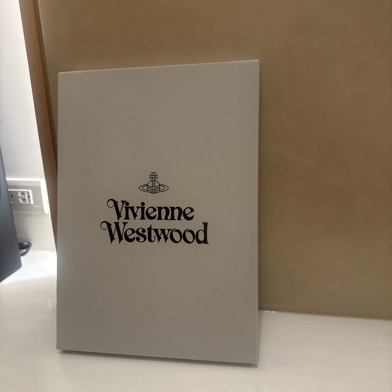 Vivienne Westwood 米白圍巾 全新 Babymonster Asa同款-14