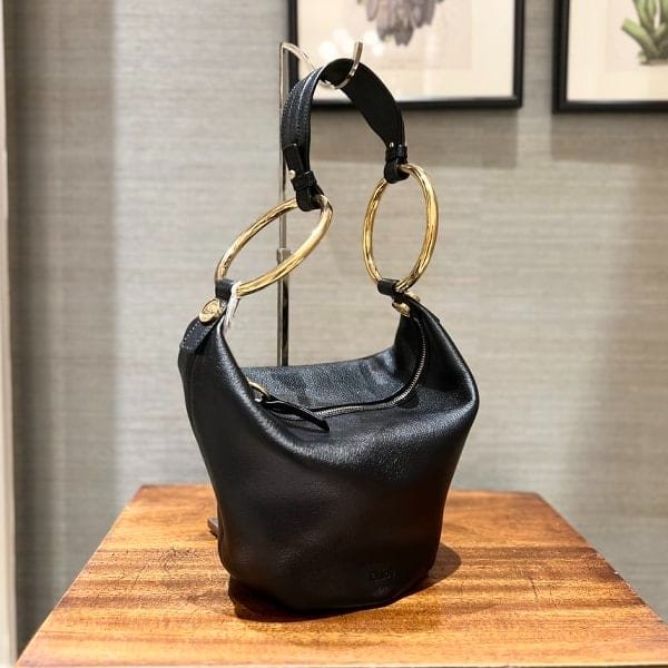 🎊新年特賣🧧Chloe 小款 Bracelet 粒面水牛皮手提包 黑色-1