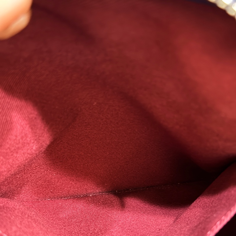 超賠賣 未使用品🎖️香奈兒耐用的揉皺牛皮 保齡球包 肩背包 雙C深藍 大LOGO-57