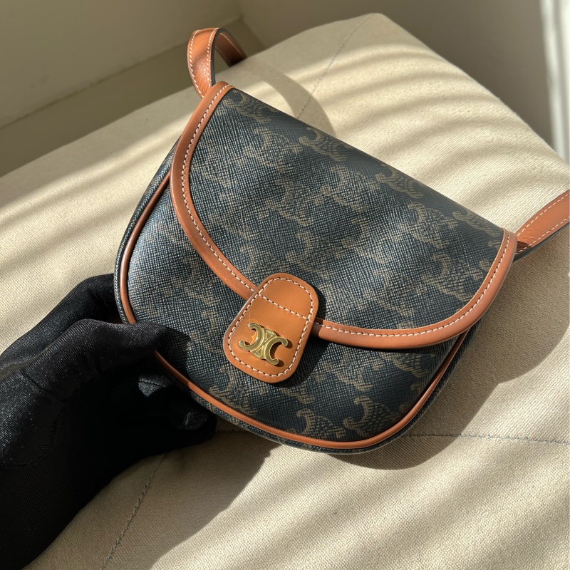 🏷️ Celine馬安包-3