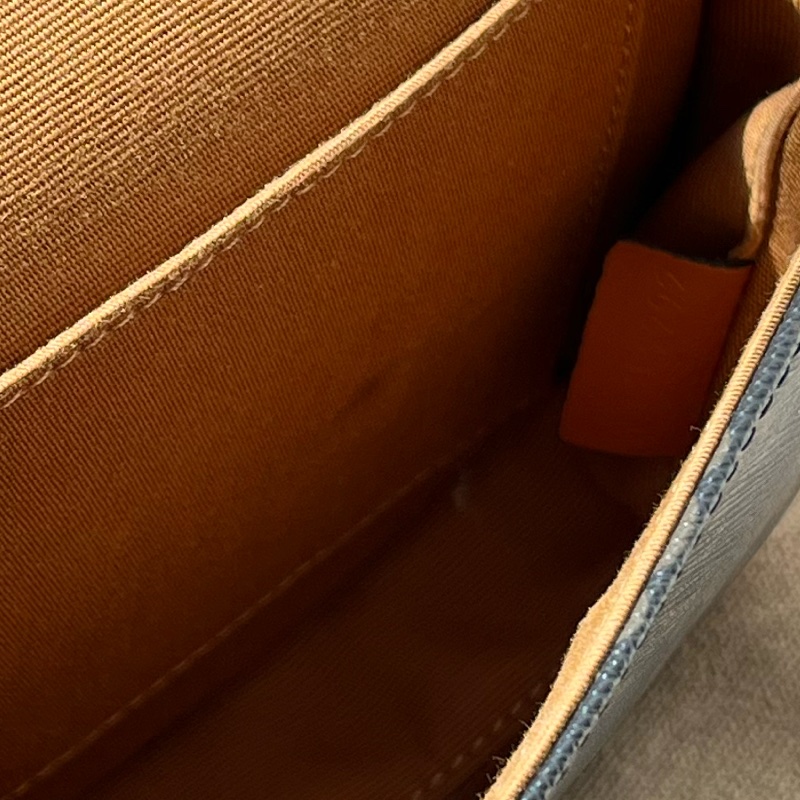 🏷️ Celine馬安包-10