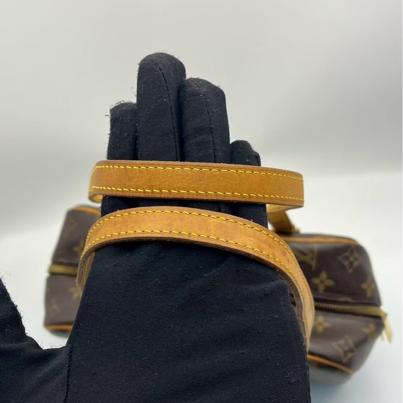 🏷️ Louis Vuitton 開口笑-11