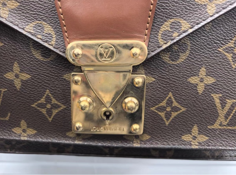 LV老花蒙梭包-10