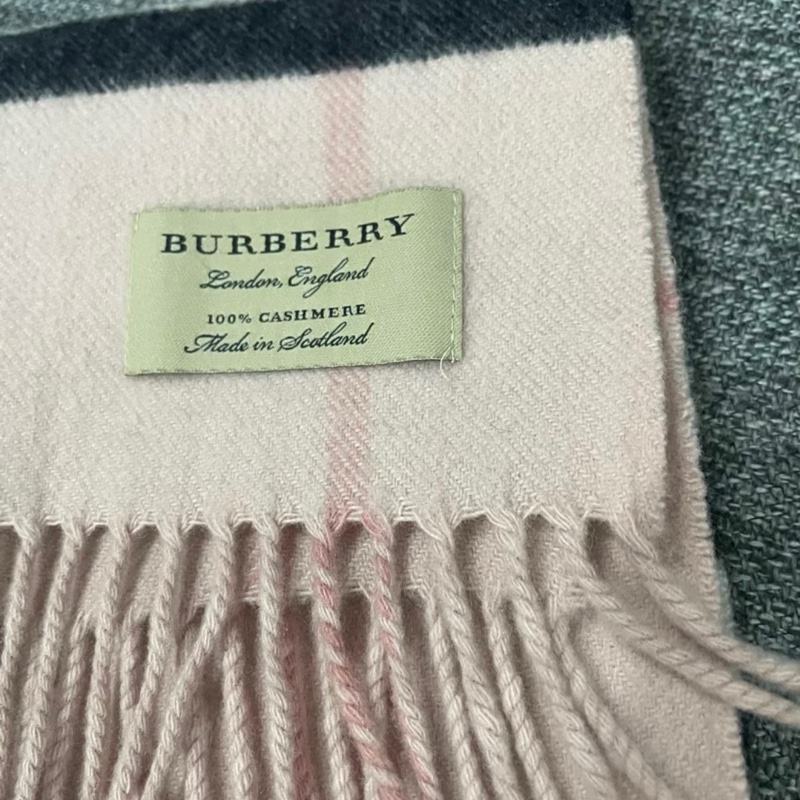 burberry經典款盒子羊絨圍巾-1