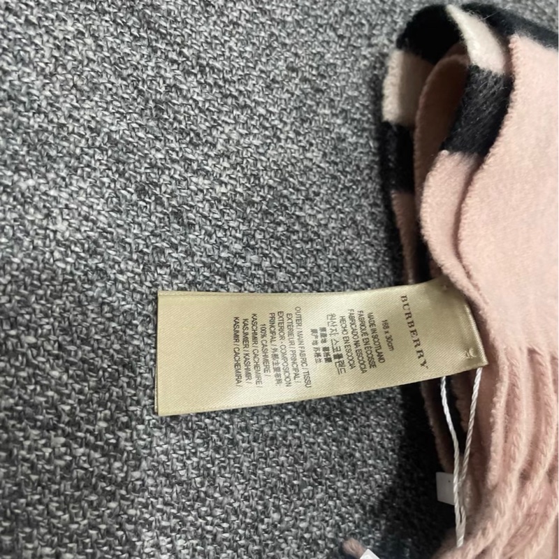 burberry經典款盒子羊絨圍巾-2