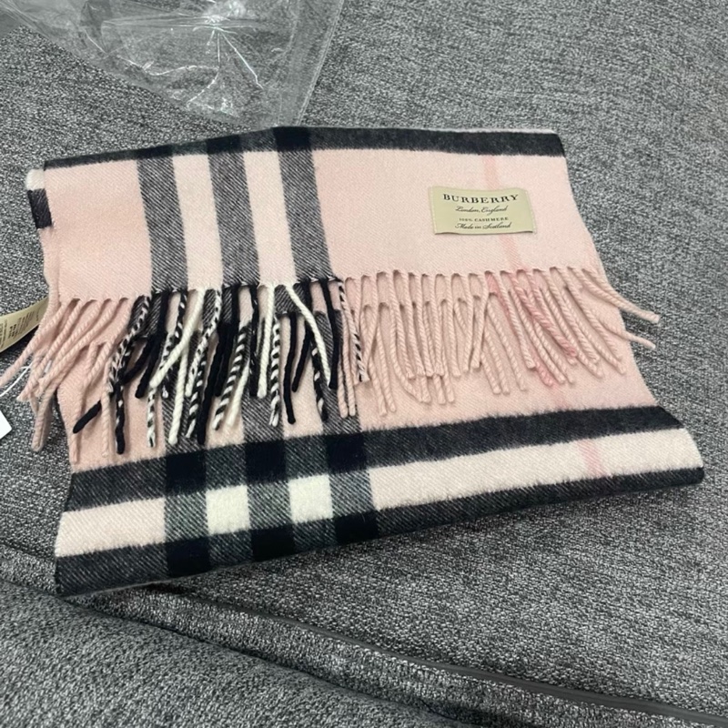 burberry經典款盒子羊絨圍巾-4