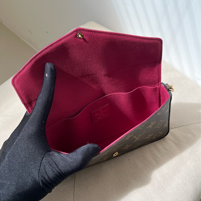 🏷️ Louis Vuitton 三合一-6