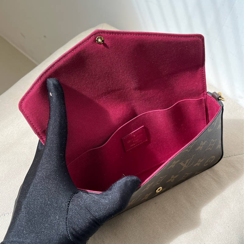 🏷️ Louis Vuitton 三合一-7