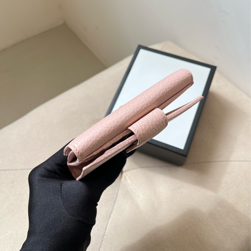 🏷️ Gucci 櫻花粉短夾-16