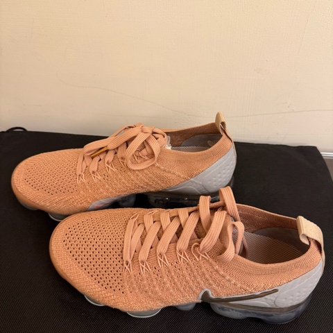 Nike Air VaporMax Flyknit 2 運動鞋