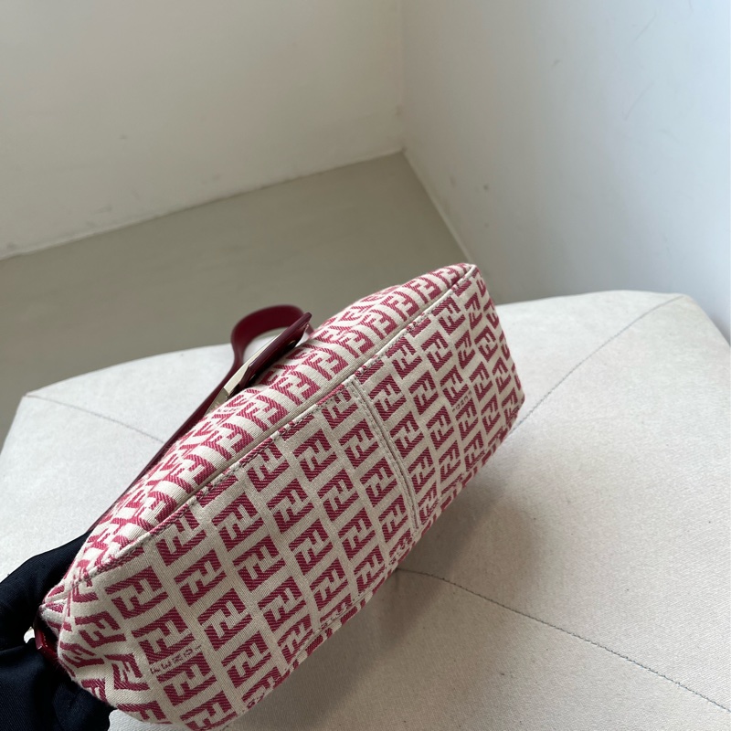 🏷️ Fendi 法棍-12