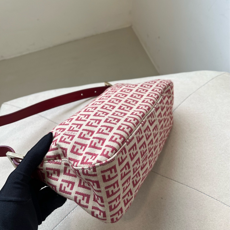 🏷️ Fendi 法棍-14