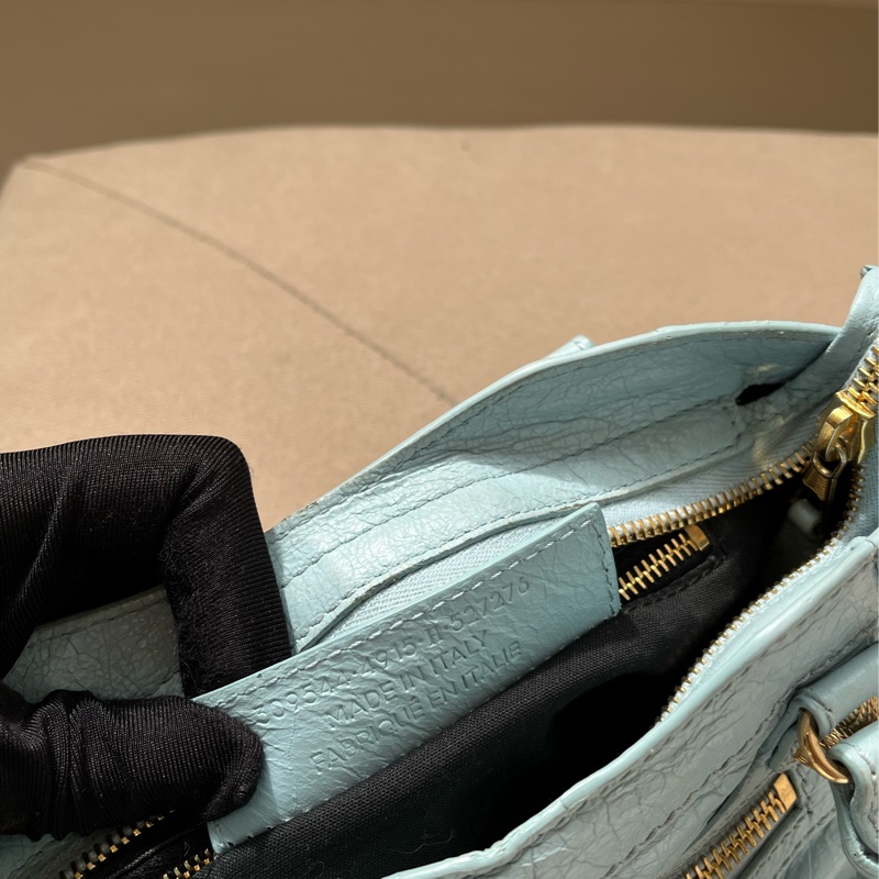 🏷️ Balenciaga 機車包-12