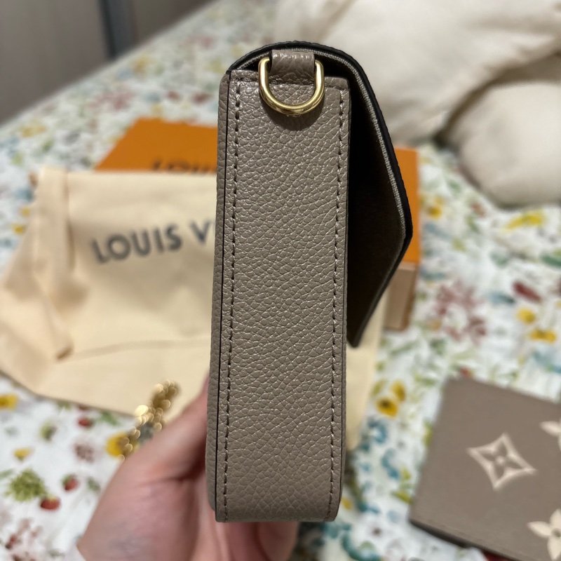 LV 三合一 斑鳩色 大象灰 斜背包 WOC Louis Vuitton-6