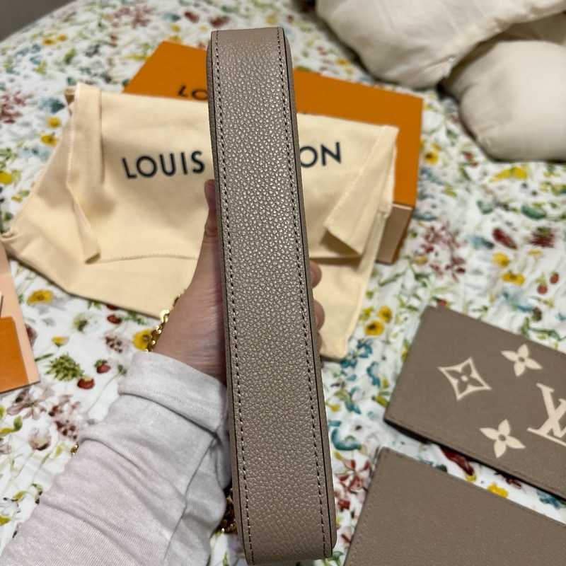 LV 三合一 斑鳩色 大象灰 斜背包 WOC Louis Vuitton-7