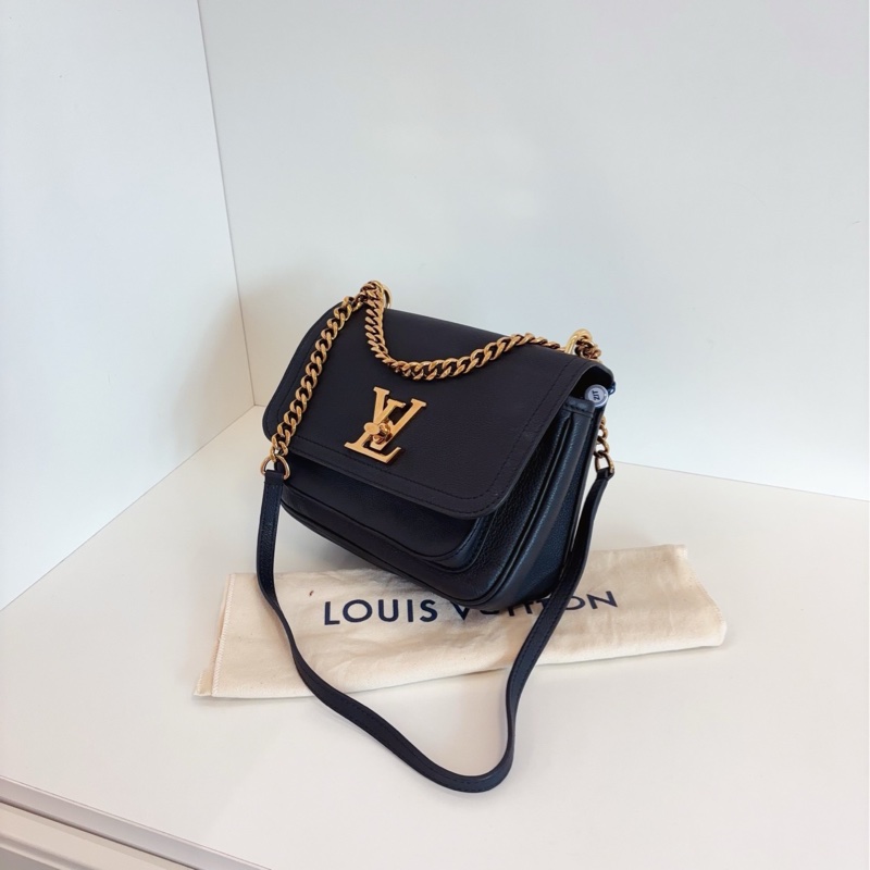 ✨Lv lockme chain 牛皮黑金郵差包 小號 晶片款🖤-4