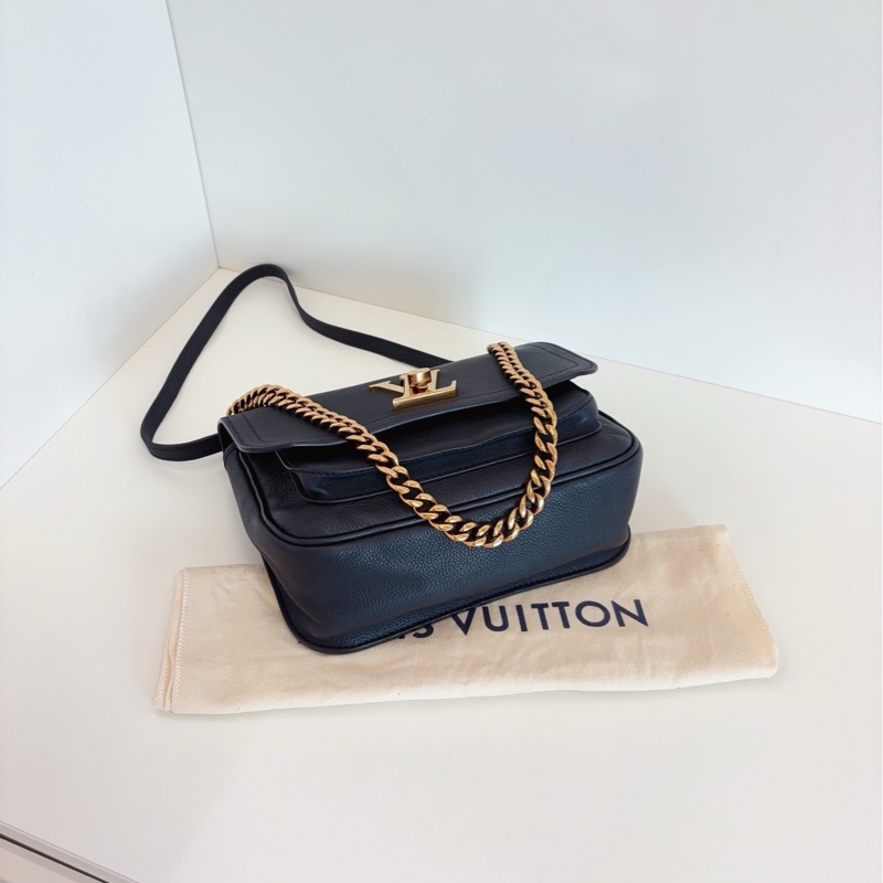 ✨Lv lockme chain 牛皮黑金郵差包 小號 晶片款🖤-6