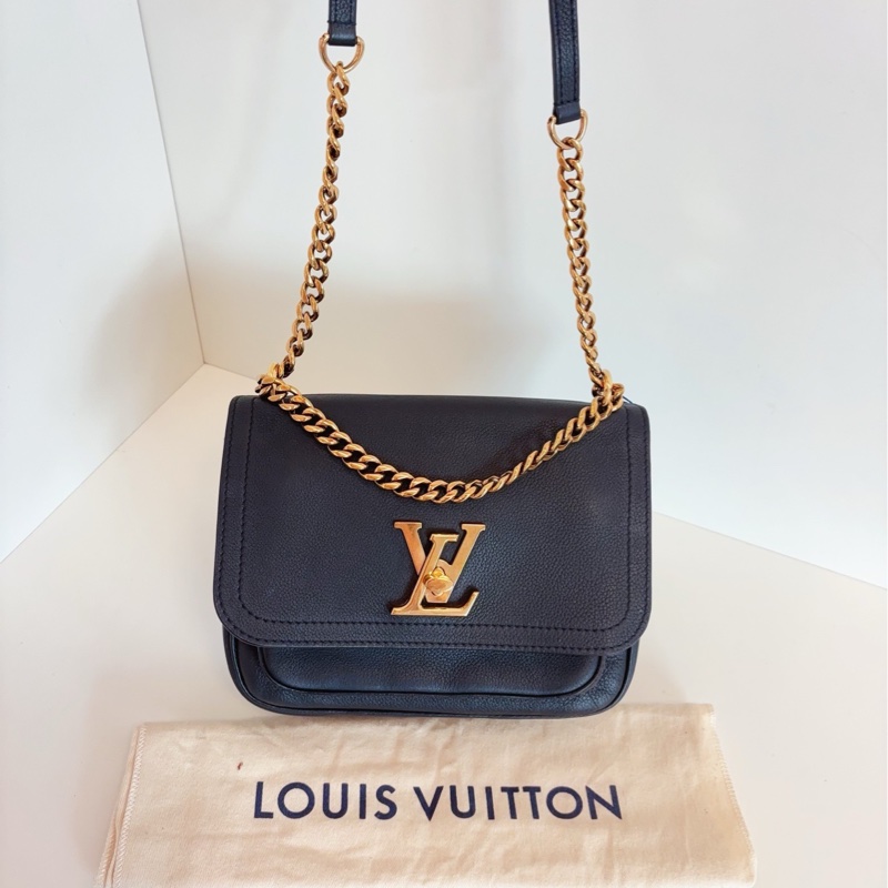 ✨Lv lockme chain 牛皮黑金郵差包 小號 晶片款🖤-7