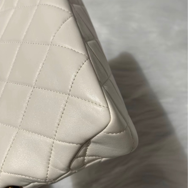 99❤️ Chanel香奈兒 23A 手工坊系列 流蘇鏈條小白包 芯片款-5