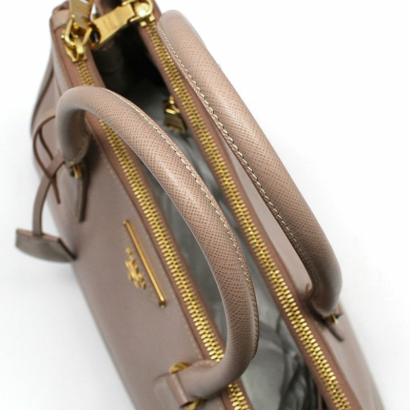 【包稅】PRADA Cameo Saffiano Lux 雙拉鍊單肩包-6