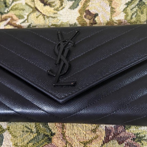 YSL黑扣長夾銀包