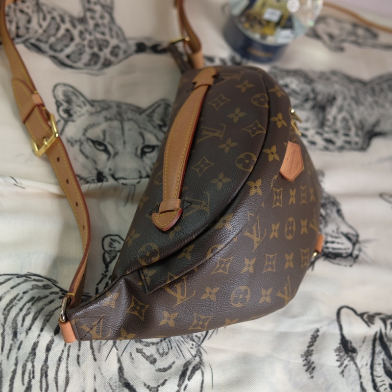 Louis Vuitton 老花胸口包 腰包-14